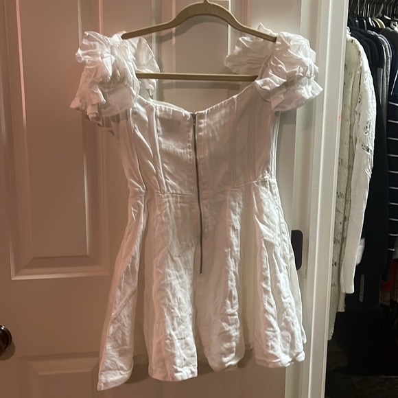 Bardot Sigma White Linen Fit & Flare Off The Shoulder Mini Dress - Picture 4 of 4